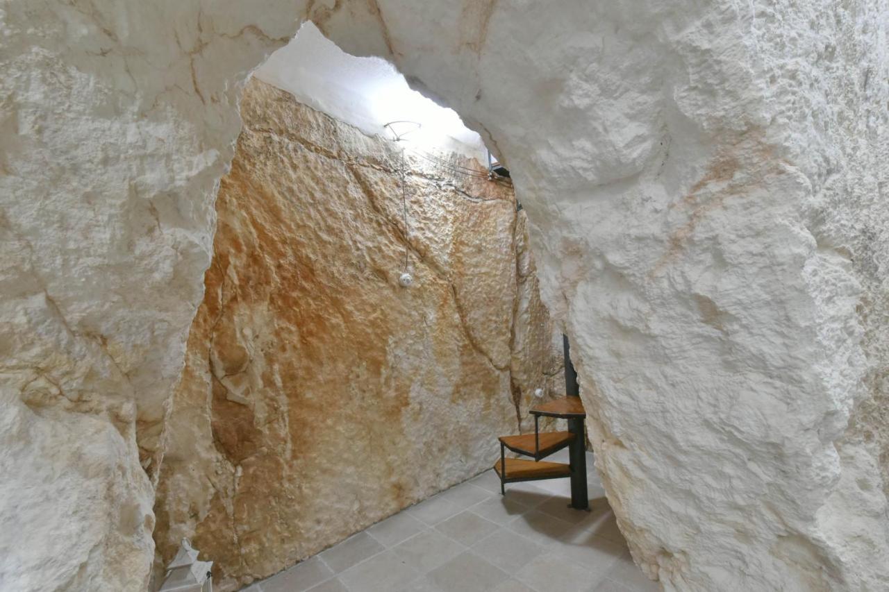 Grotta Antigone - 3Min Dal Centro Storico Apartment Ostuni Exterior photo